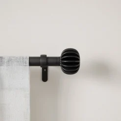 Poles & Curtains*Umbra Black Curtain Rod - Finn