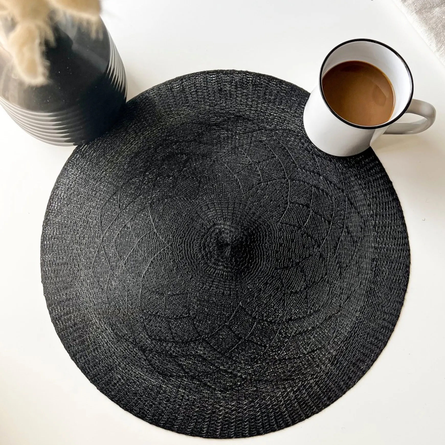 Tablecloths, Placemats & Napkins*Nostalgia Import Polyester Placemat - Black