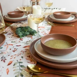 Tablecloths, Placemats & Napkins*Safdie & Co Table Runner - Fall Leaves